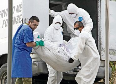 Suman 109 cuerpos recuperados en Tetelcingo