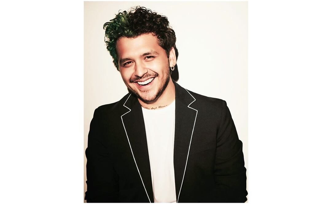 Ante veto, Nodal se refugia en su gira por Estados Unidos