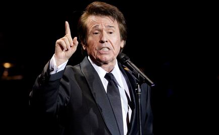 Raphael aplaza concierto en Moscú por disfonía