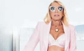 Laura Bozzo entra al show del stand up