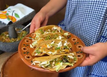 Prepara quesadillas fritas al estilo La Cocina en el Rancho