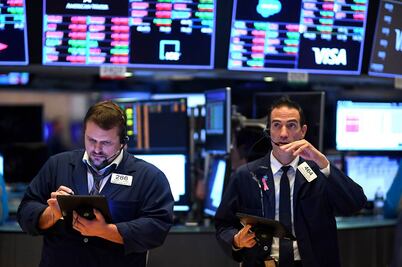 Wall Street abre a la baja y el Dow Jones pierde un 2.01%