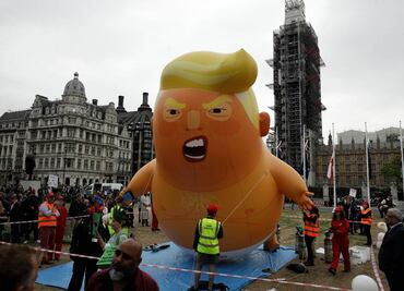 Vuelve el bebé enojado. Protestan en Londres contra la visita de Donald Trump