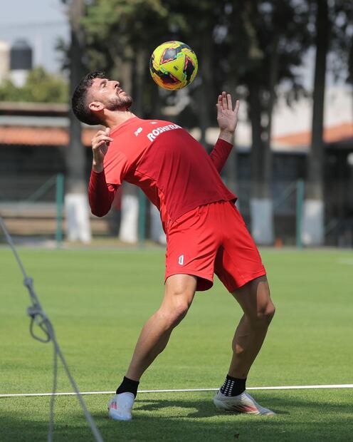 Paulinho en entrenamiento con Toluca - Foto: Especial