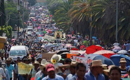 Inicia marcha de maestros y padres en Oaxaca