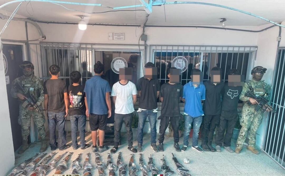 Detienen a nueve personas en Elota, Sinaloa; les aseguran armas, cargadores y equipo táctico este martes 7 de octubre de 2025. Foto: Especial