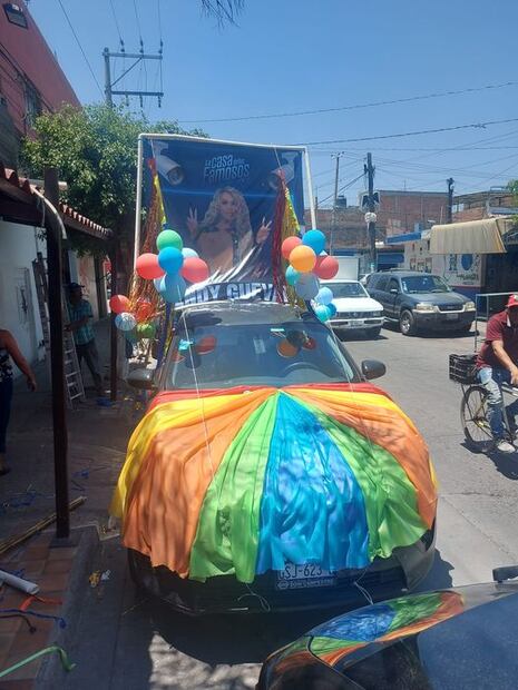 La familia de Wendy Guevara convivió con los fans de la influencer. Foto: Facebook Wendy Guevara