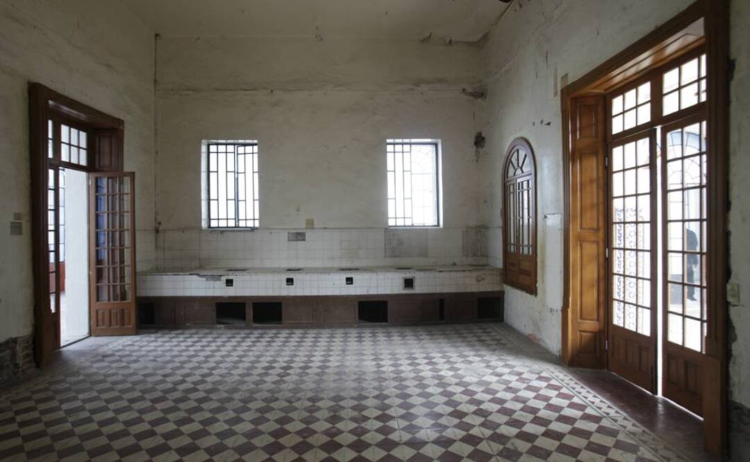 El ex director de proyectos especiales dijo que dos tercios de los entrepisos que estaban a punto de caer. (FOTO: Juan Carlos Reyes / EL UNIVERSAL)