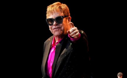 Elton John convoca a conferencia, dará hoy anuncio importante