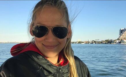 Cuestionan foto de Anna Kournikova embarazada 