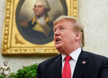 Trump da un año a México para frenar migrantes; amaga con imponer aranceles a autos