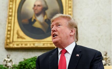 Trump da un año a México para frenar migrantes; amaga con imponer aranceles a autos