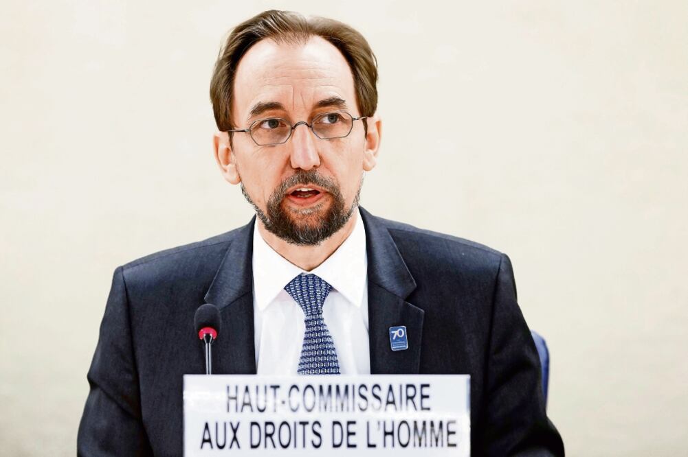 El alto comisionado de la ONU para los Derechos Humanos, Zeid Ra'ad al Hussein, presentó el informe anual sobre la situación de los Derechos Humanos en el mundo en la sede europea de las Naciones Unidas en Ginebra, Suiza (SALVATORE DI NOLFI. EFE)