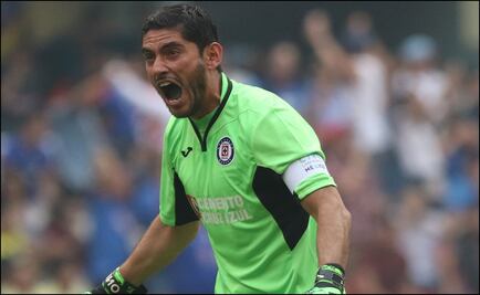 Chuy Corona abandonaría a Cruz Azul