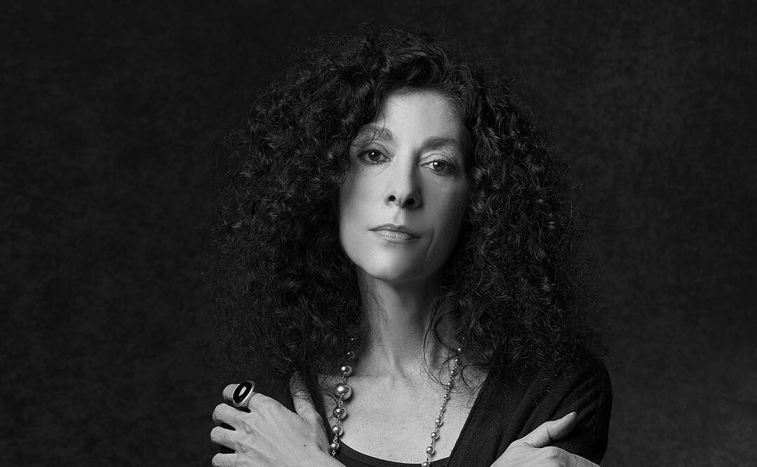 La periodista y escritora Leila Guerriero asegura que el suicidio es un tema que se evade. Foto: Cortesía Ale López