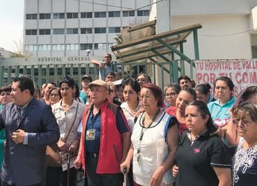 Vecinos exigen reapertura de clínicas