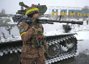 La ayuda militar sin precedentes que Occidente enviará al gobierno ucraniano (y el cambio de postura de Alemania)