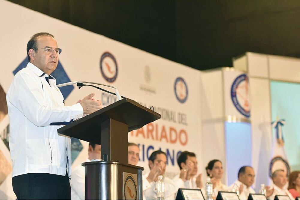 Alfonso Navarrete Prida inauguró la 119 Jornada Notarial en Acapulco, Guerrero, donde destacó el apoyo del gremio al Estado de derecho (TOMADA DE TWITTER)