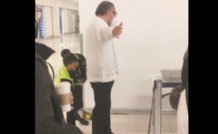 Pasan a la báscula al titular de Aduanas