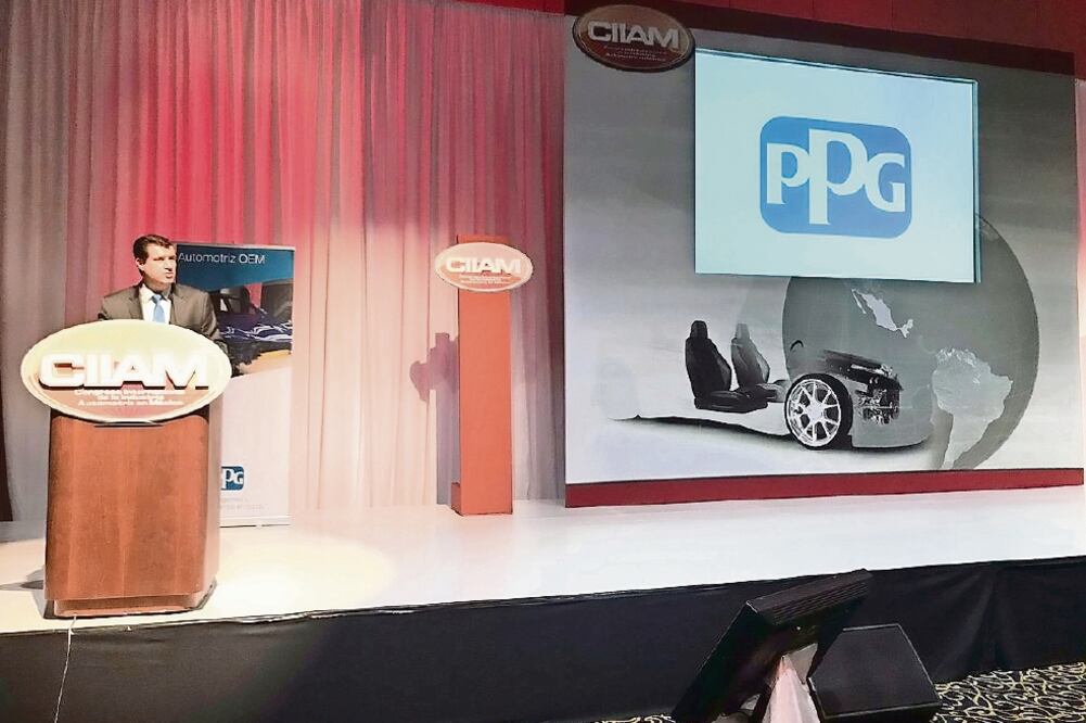 Durante la clausura del Congreso Internacional de la Industria Automotriz de México, Rogelio Garza, subsecretario de la Secretaría de Economía, dijo que el gobierno prevé que este sector crezca por arriba del resto de las industrias. (CORTESÍA)