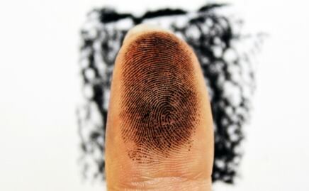 Riesgos de compartir la foto de tu dedo entintado este 2 de junio