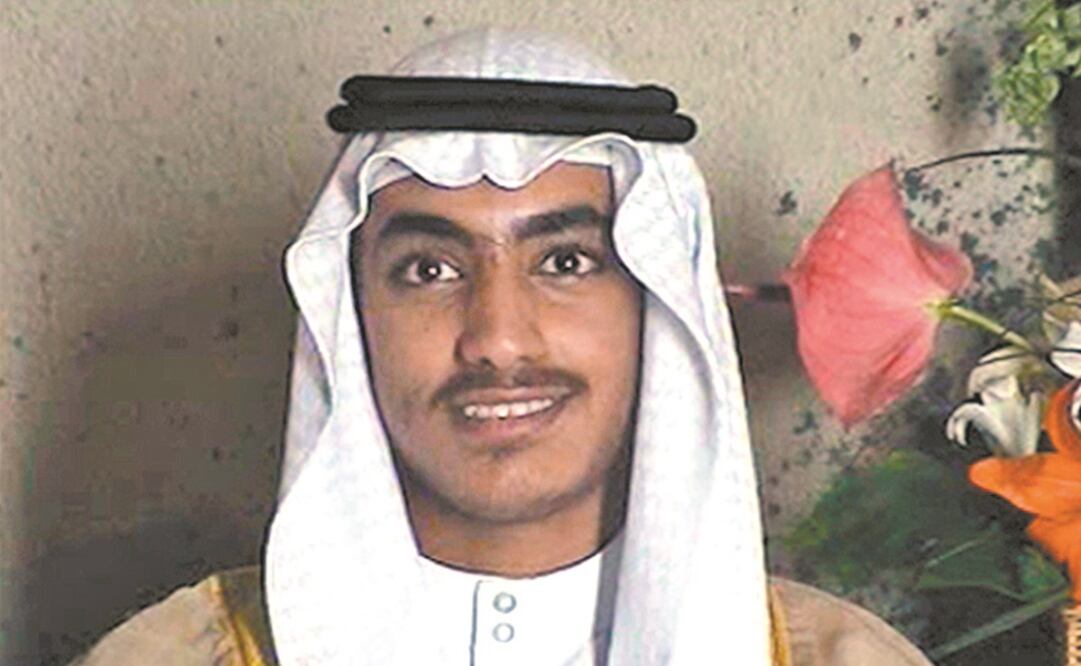 Hamza bin Laden, hijo de Osama bin Laden, en un video de su boda. La Casa Blanca no dio más detalles ayer sobre su muerte. Foto: AP