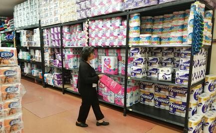 Supermercados toman medidas de distancia en CDMX por coronavirus