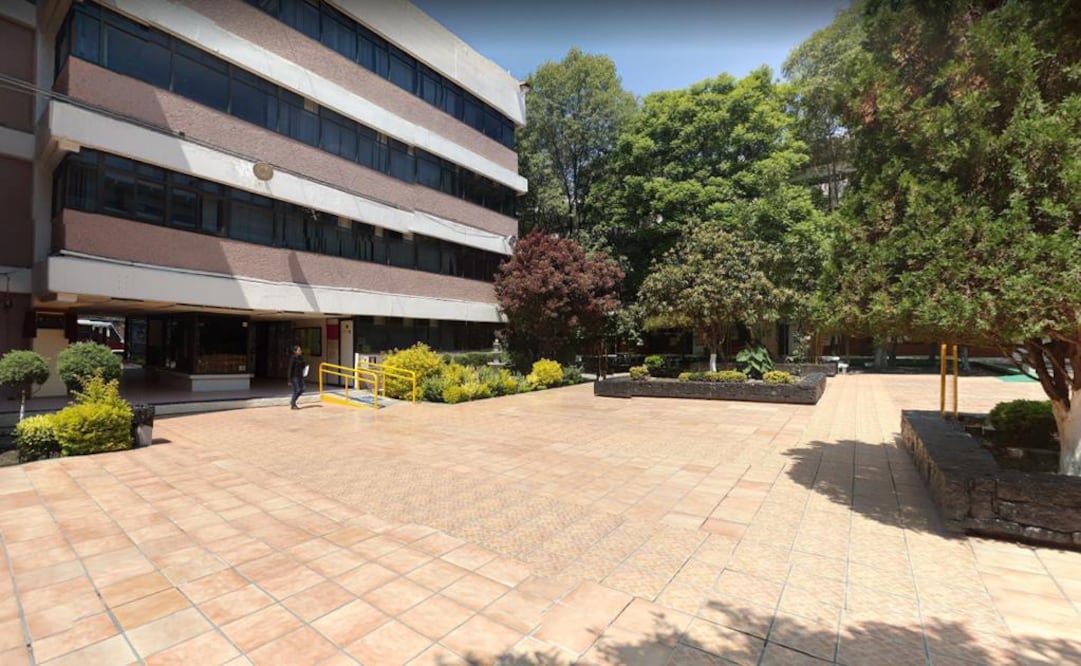 Sujeto ingresó al plantel del Cecyt 6 del IPN con un revólver, fue directamente hasta donde estaba su ex pareja para robarle un iPhone