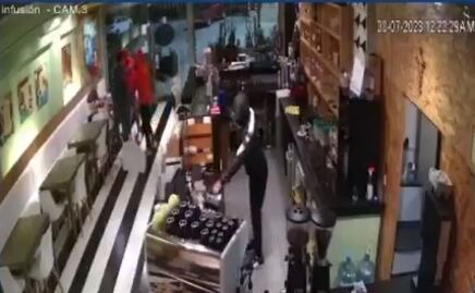 Captan robo a mano armada en cafetería de Los Cabos