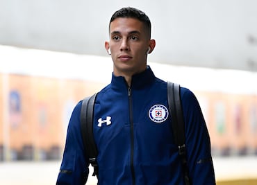 Iván Marcone viajó a Buenos Aires para firmar con Boca Juniors