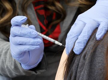 FDA de EU avala refuerzo de vacuna antiCovid para menores de 12 a 15 años