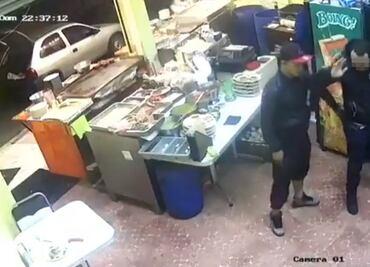 Captan en video asalto a taquería en Xochimilco