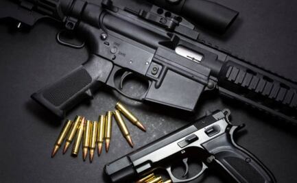 Juez de EU anula prohibición de armas semiautomáticas en Illinois; gobernador Pritzker promete apelar 