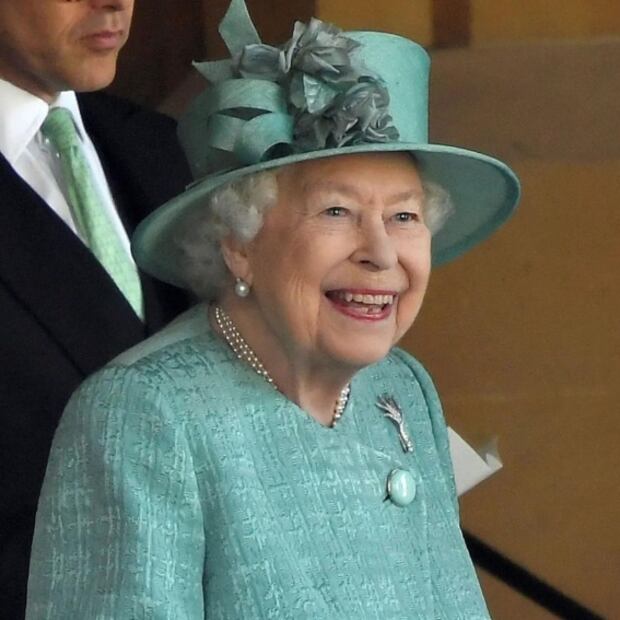 Conoce el significado del bizarro accesorio que lució Kate Middleton