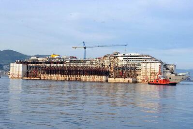 Desmantelarán al buque naufragado Costa Concordia