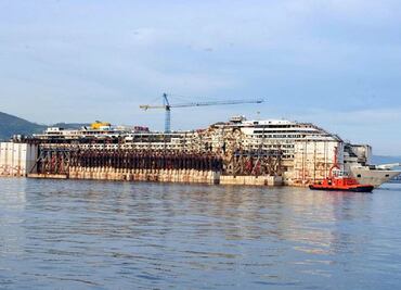 Desmantelarán al buque naufragado Costa Concordia