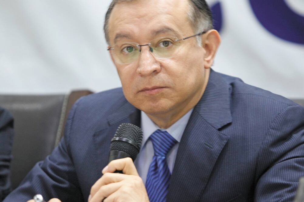 Situación. Raymundo Martínez, secretario de Movilidad, dijo que 15 mil vehículos tienen equipos. Foto: JORGE ALVARADO. EL UNIVERSAL