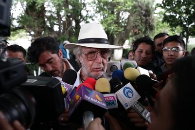 Amigos y familiares le dan el último adiós a Edith González