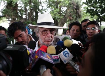 Amigos y familiares le dan el último adiós a Edith González