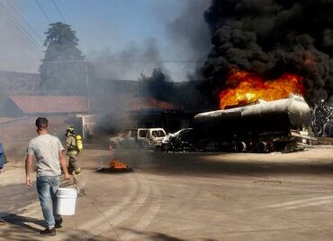 Se incendia pipa de combustible en la carretera Morelia-Quiroga