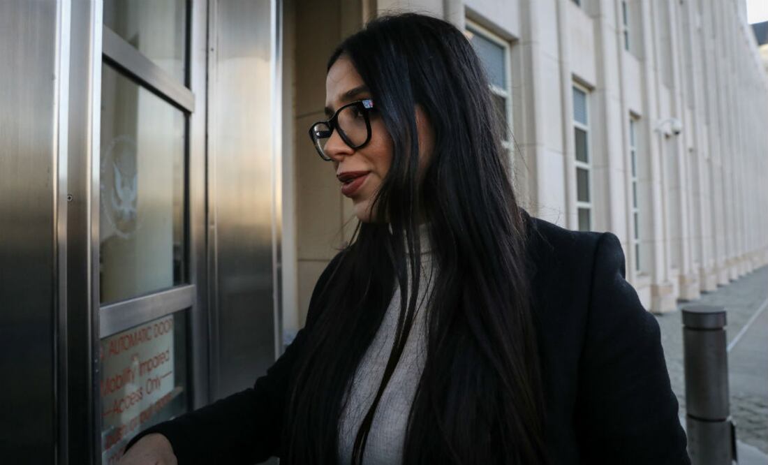 Zapatos de talla 7, pantalones, y hasta tinte para su bigote pidió El Chapo a su esposa Emma Coronel para huir. FOTO: REUTERS