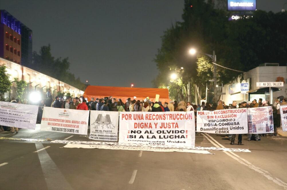 900  FAMILIAS viven en zonas con grietas, lo que es un riesgo. / Valente Rosas