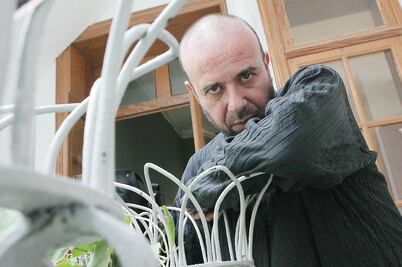 Mario Bellatin gana la primera batalla contra Planeta-Tusquets