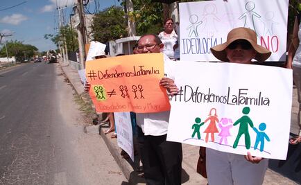 Protestan en Mérida contra matrimonios igualitarios