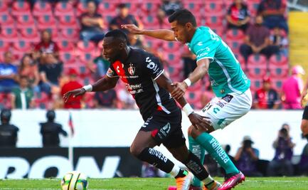 Julián Quiñones reaparece como titular en Atlas