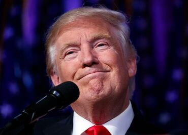 Trump pide a 50 colaboradores de Obama seguir en sus puestos