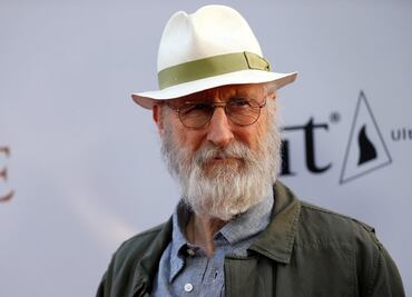 Arrestan a James Cromwell, actor de "Babe", en protesta animalista