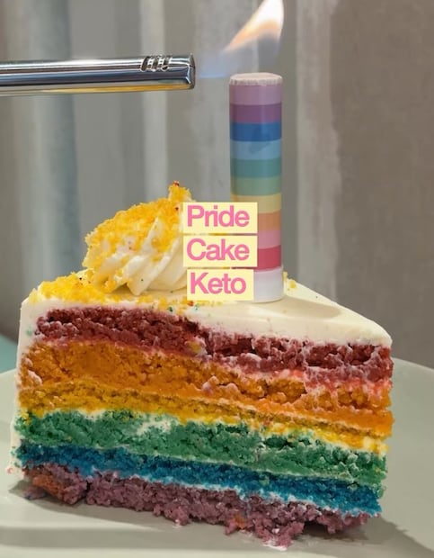 Su pastel del Pride Month no solo es rico, sino saludable. Foto: IG @momebakery