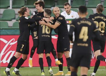 Barcelona saca el triunfo de visita ante el Elche