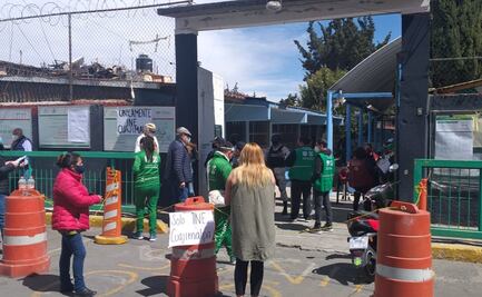 Reportan afluencia de abuelitos por últimos días de vacunación contra Covid-19 en tres alcaldías de CDMX